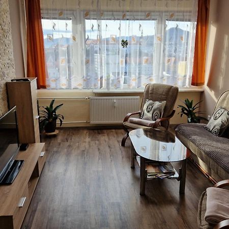 Byt S Jedinecnym Vyhledem Дечин Екстериор снимка